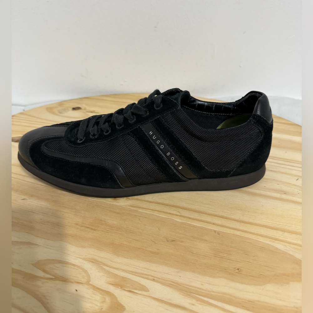 HUGO BOSS - Picture 14 of 16